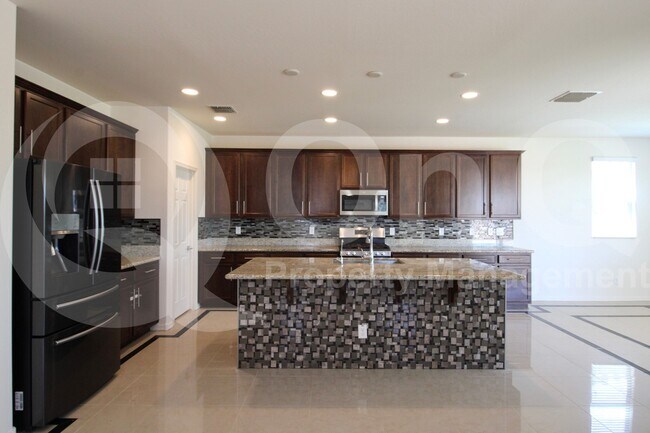 Building Photo - 10169 W Los Gatos Dr