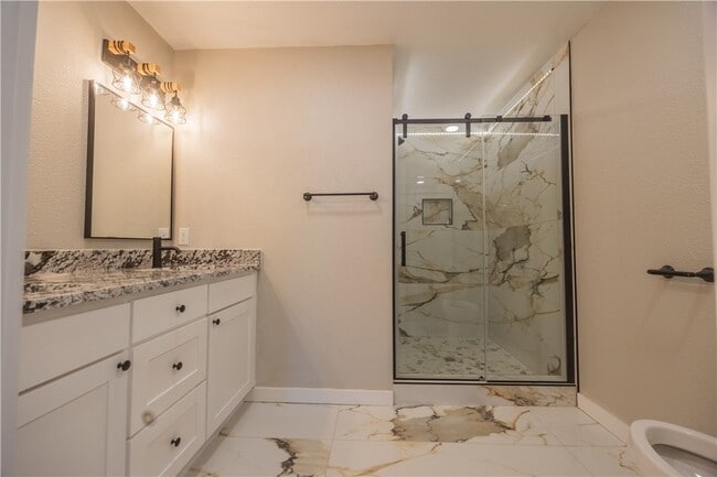 Building Photo - 17 Dillow Dr