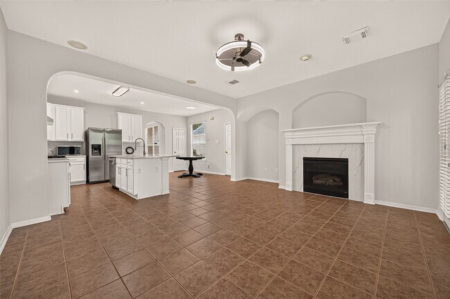 Building Photo - 6118 Breezy Hollow Ln