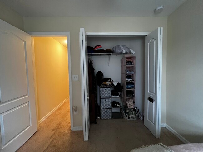 Building Photo - 4046 Mountain Chestnut Way