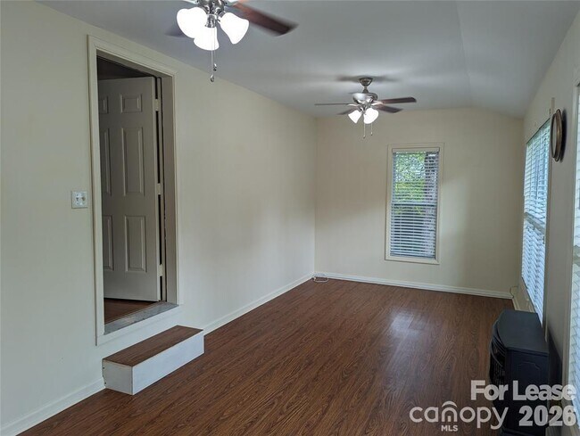 Building Photo - 7148 Nancy Lee Cir