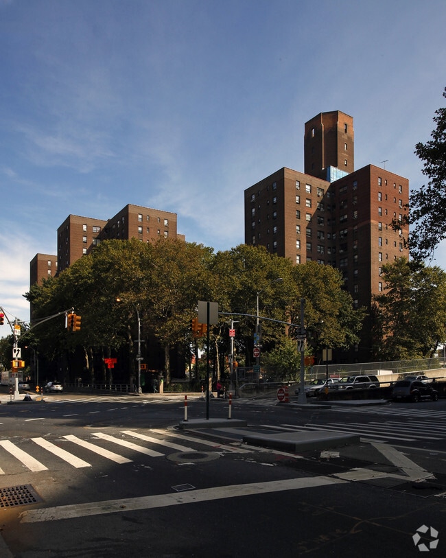 Riverton Square Apartments New York Ny Apartment Finder Riverton Square Apartments