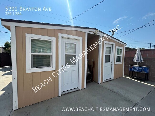 Building Photo - 5201 Brayton Ave