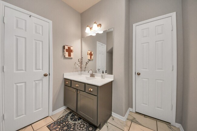 Building Photo - 32655 Timber Point Dr