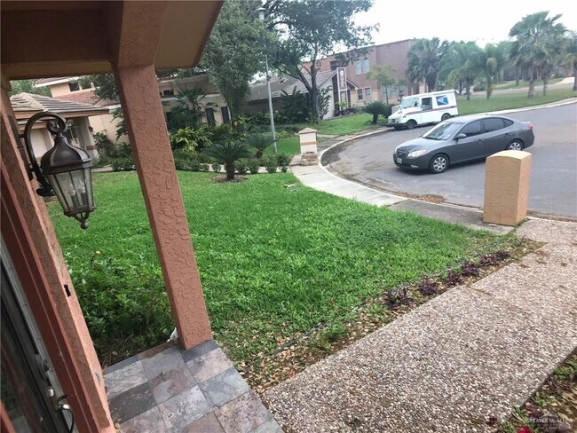 Building Photo - 37 San Jacinto St