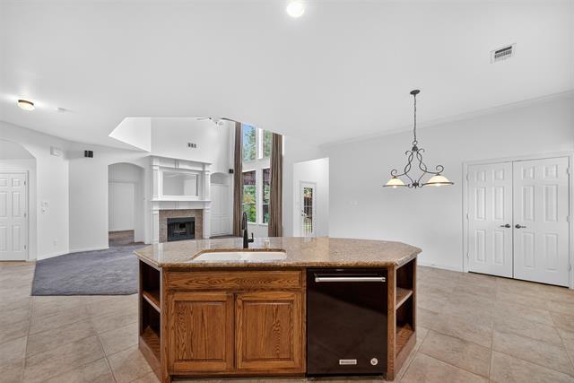 Building Photo - 404 Creekside Dr