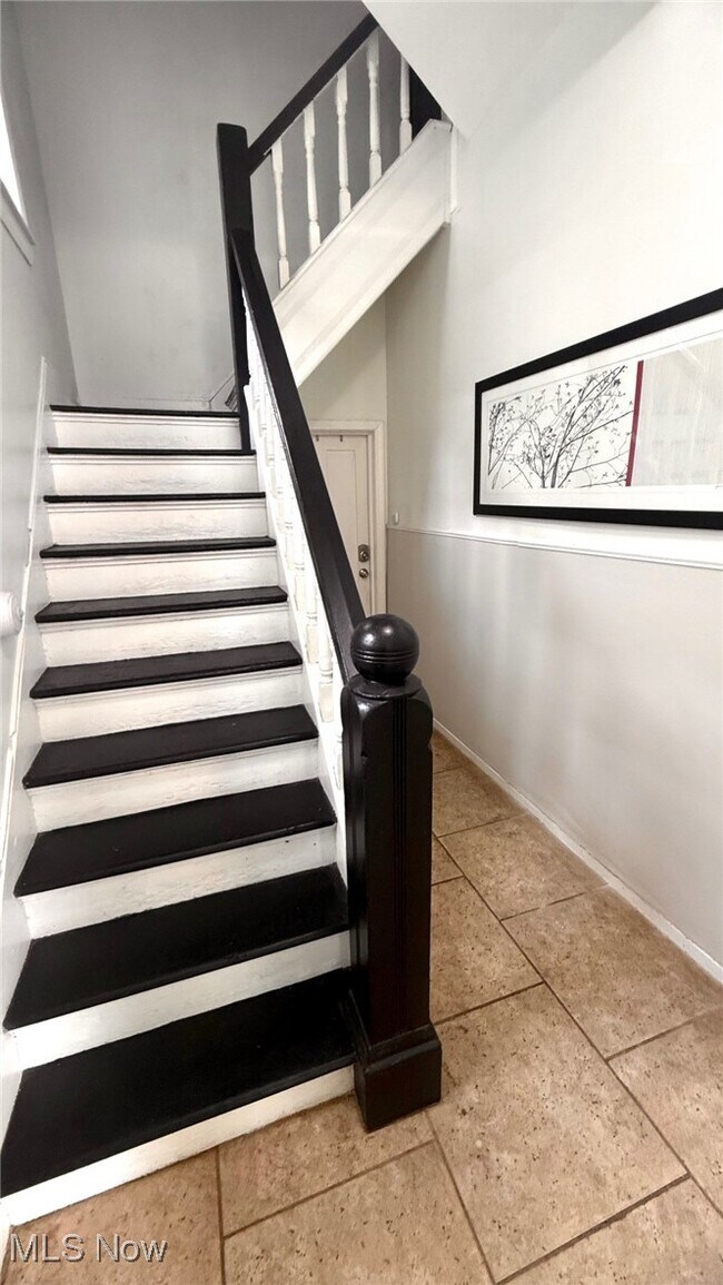 Building Photo - 3915 John Ave