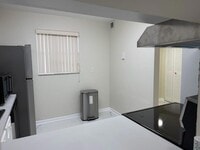 Building Photo - 3000 Riverside Dr