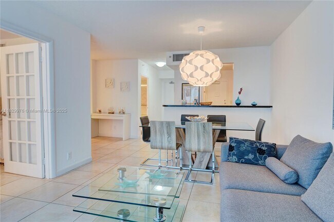 Building Photo - 9195 Collins Ave