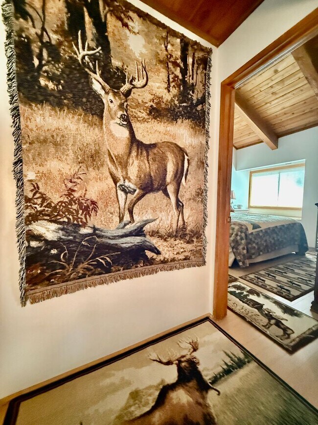 Building Photo - Fully Furnished 2BD/2BA Mountain Townhome | Cozy Pellet Stove | Parking Included