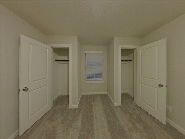 Building Photo - 4922 San Fabiano Ct