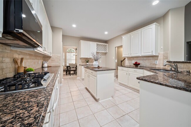 Building Photo - 22519 Diamond Shore Ct