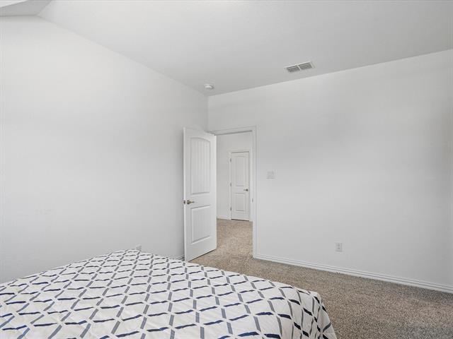 Building Photo - 5604 Crestview Dr