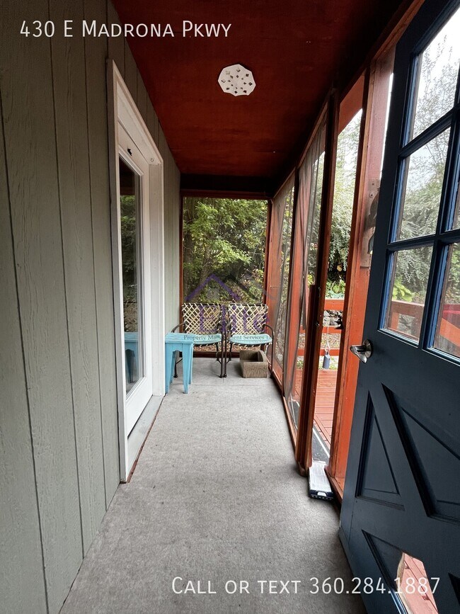 Building Photo - 430 E Madrona Pkwy