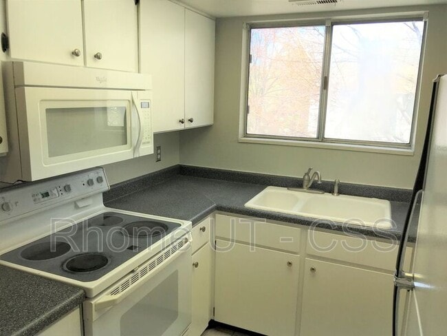 Building Photo - 4633 S Quail Vis Cv