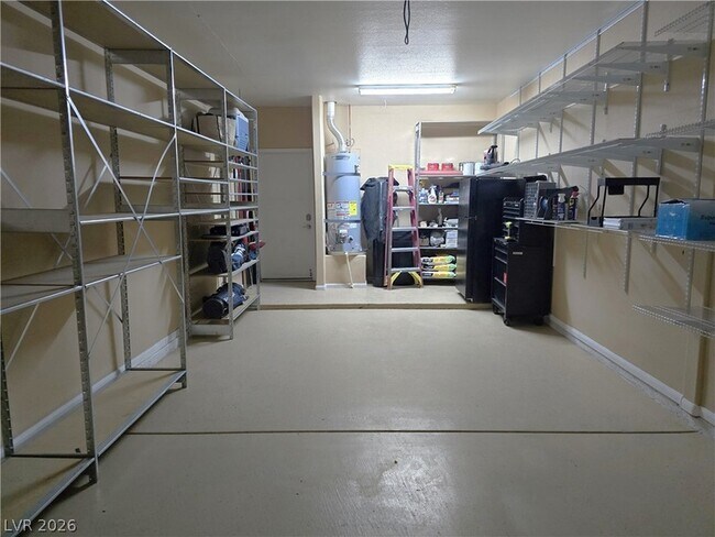 Building Photo - 2050 W Warm Springs Rd