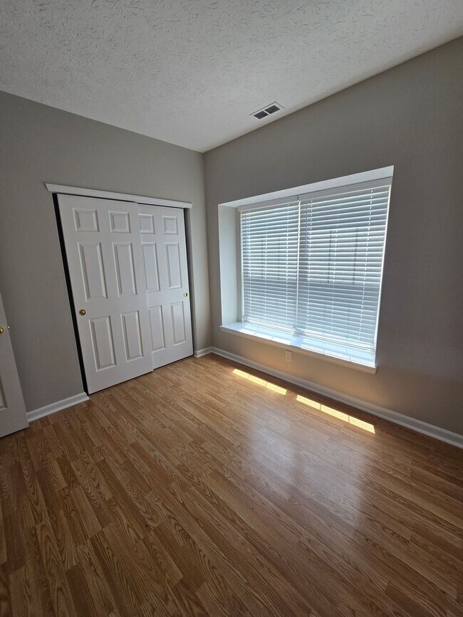 Building Photo - Nice Three Bedroom Home in Franklin, IN