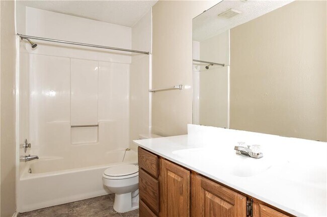 Building Photo - 9313 S Land Ave