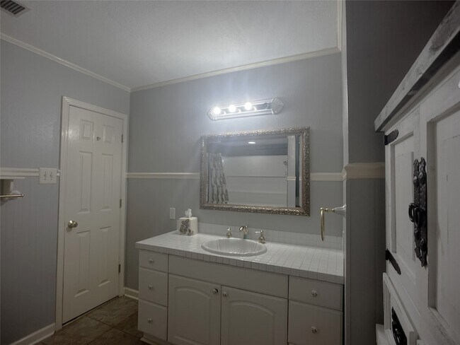 Building Photo - 6633 FM 36