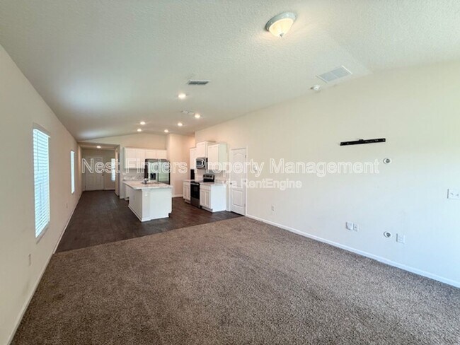 Building Photo - 8118 Meadow Walk Ln