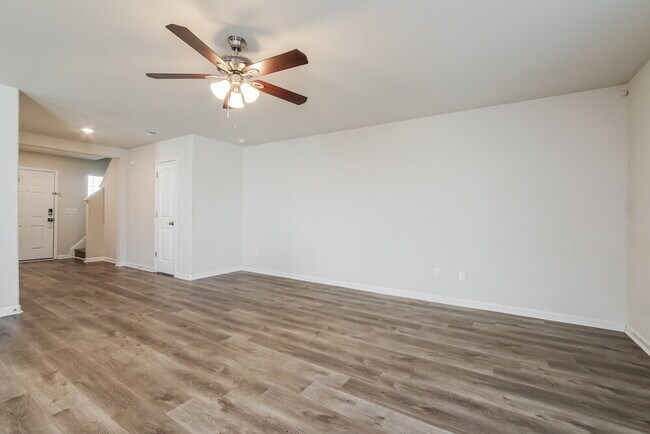 Building Photo - 324 Rustling Way