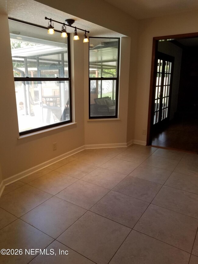 Building Photo - 2384 Stonebridge Dr