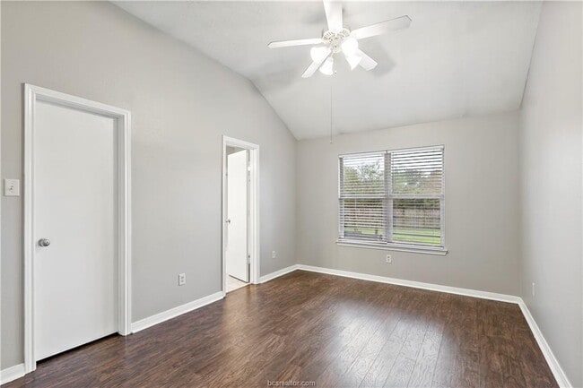 Building Photo - 3903 Crown Ridge Ct