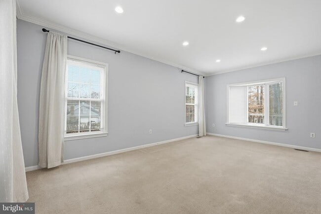 Building Photo - 9236 Northedge Dr