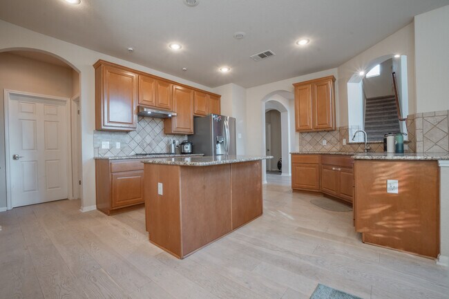 Building Photo - 917 Cavalry Ride Trail