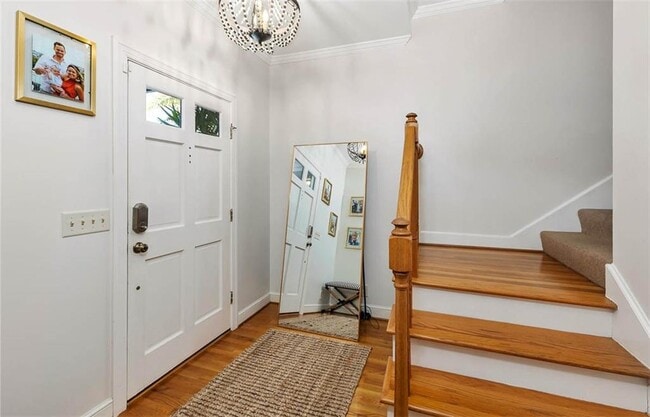 Building Photo - 122 Rosemont St