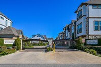 Building Photo - 11023 Acorn Falls Dr