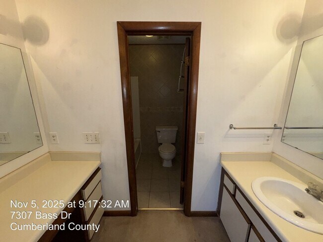 Building Photo - 7307 Bass Dr