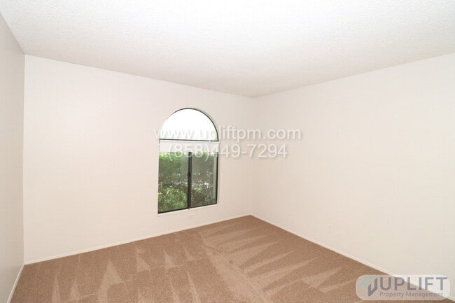 Building Photo - 515 La Haina Pl