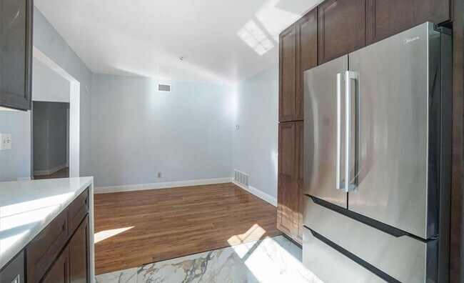 Building Photo - 24121 El Tiradore Cir