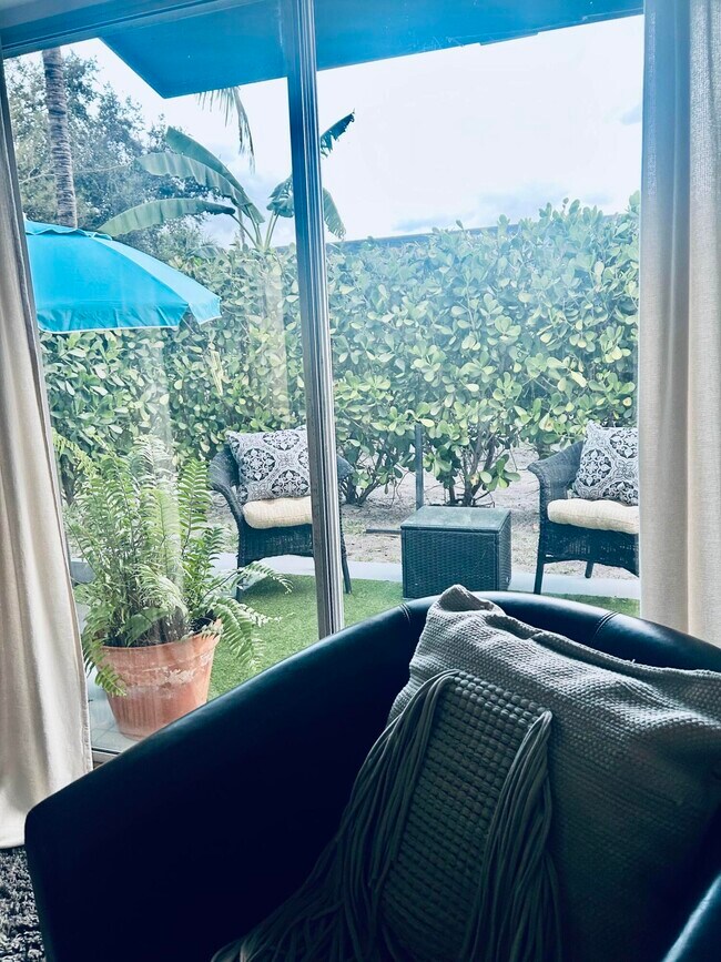 Building Photo - 3403 Hi St