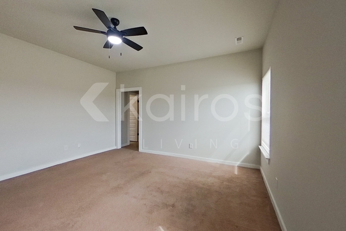 Building Photo - 26186 Valley Ridge Rd