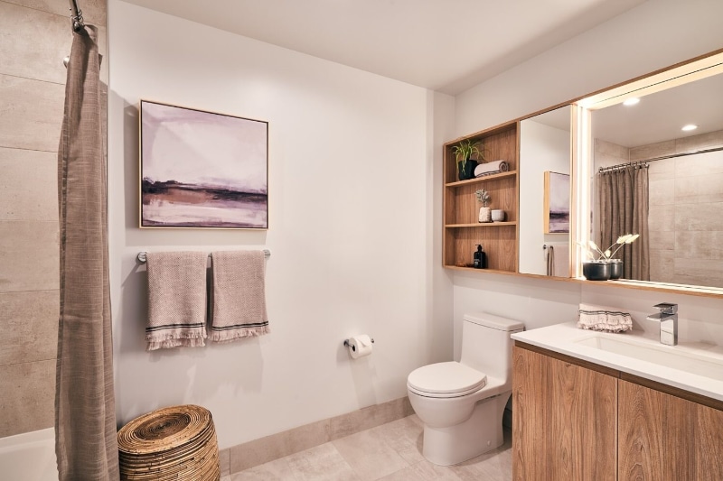 Building Photo - 1118 N Wells St