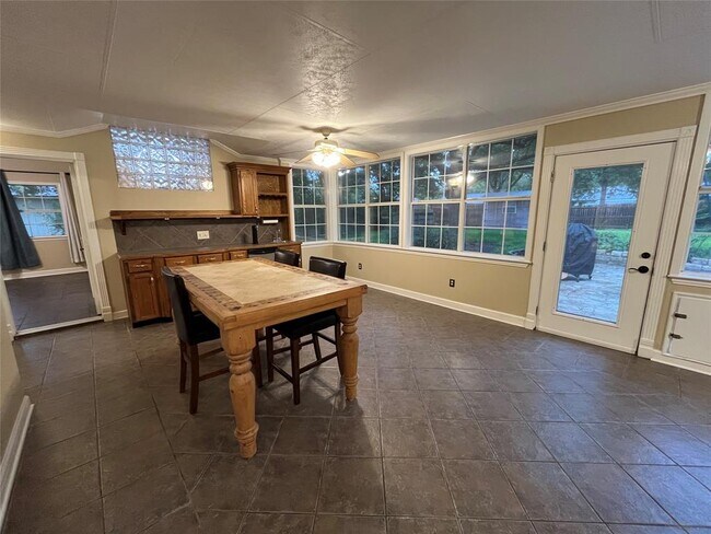 Building Photo - 13406 Briar Hollow Dr