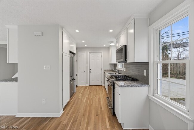 Building Photo - 20945 Halworth Rd