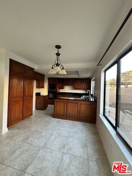 Building Photo - 5241 W Goldenwood Dr