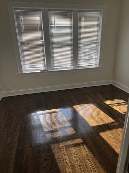 Bedroom - 1643 E 86th Pl