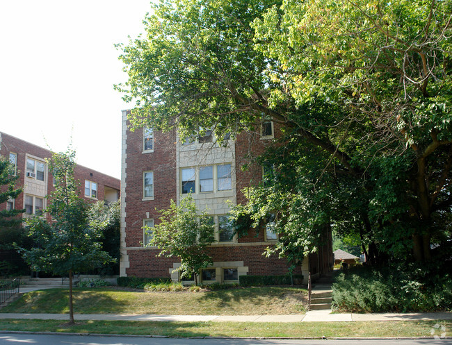 Building Photo - Windsor Arms Apartments