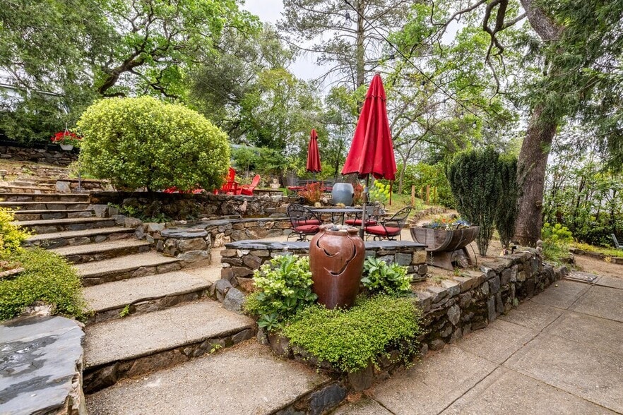 View of Garden Terraces - 165 Terrace St