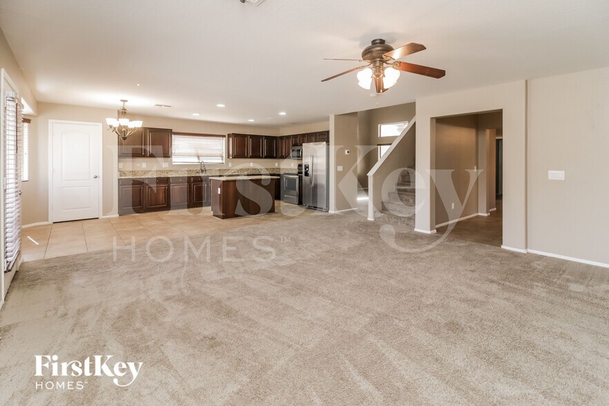 Building Photo - 40133 W Sanders Way