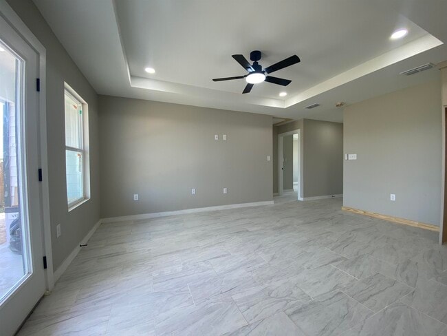 Building Photo - 6528 Adenia Loop