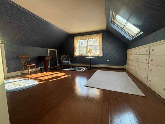 Building Photo - 104 Woodland Rd