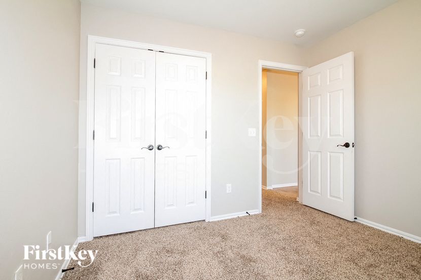 Building Photo - 4529 Oasis Ct