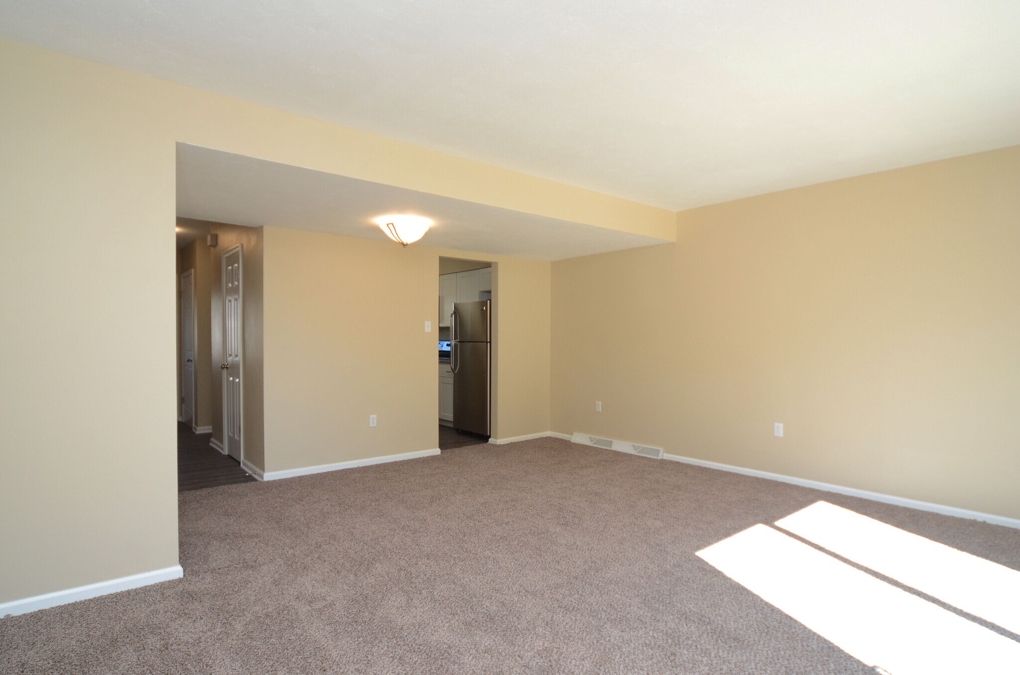 Building Photo - 121 Westfield Dr