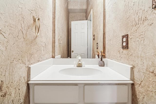 Building Photo - 3104 Sawtooth Dr