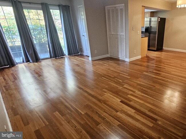 Building Photo - 12012 Golf Ridge Ct